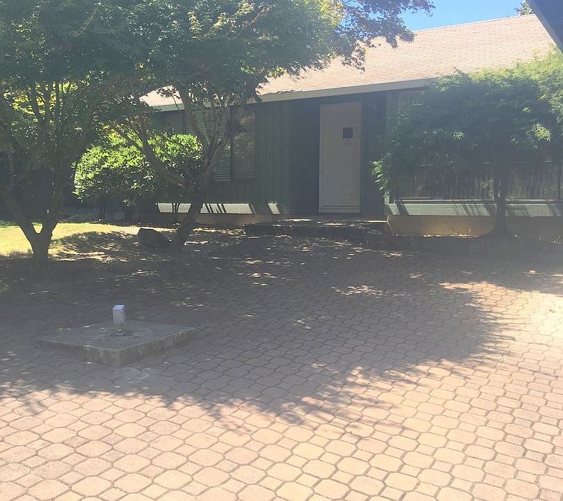 1st image of 11285 SW Willow Wood Ct