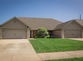 2902 SW Windrift Ave, Bentonville, AR 72713