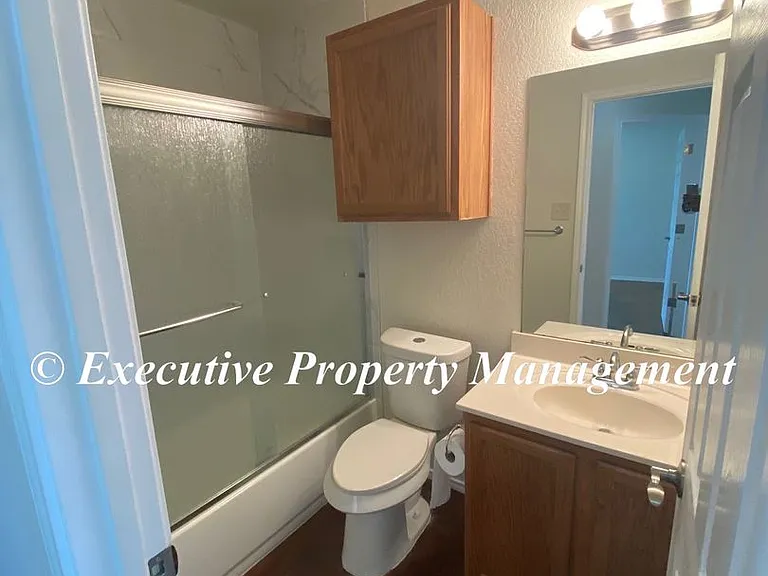 2921 Starlight Dr — Photo 9