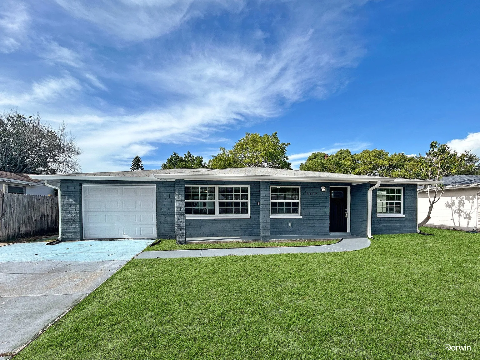 3 bed, 2.0 bath, 1368 sqft, $1,780 — Photo 1