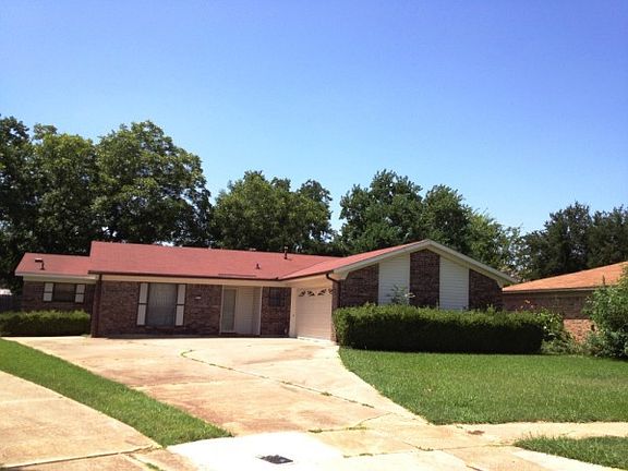 2nd image of 2512 Lavonne Cir