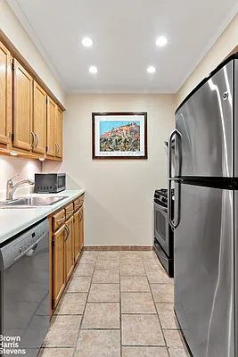 Sold by Brown Harris Stevens | media 21