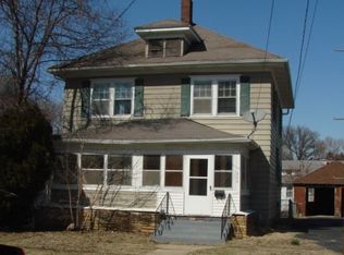 506 W Walnut St, Nevada, MO 64772