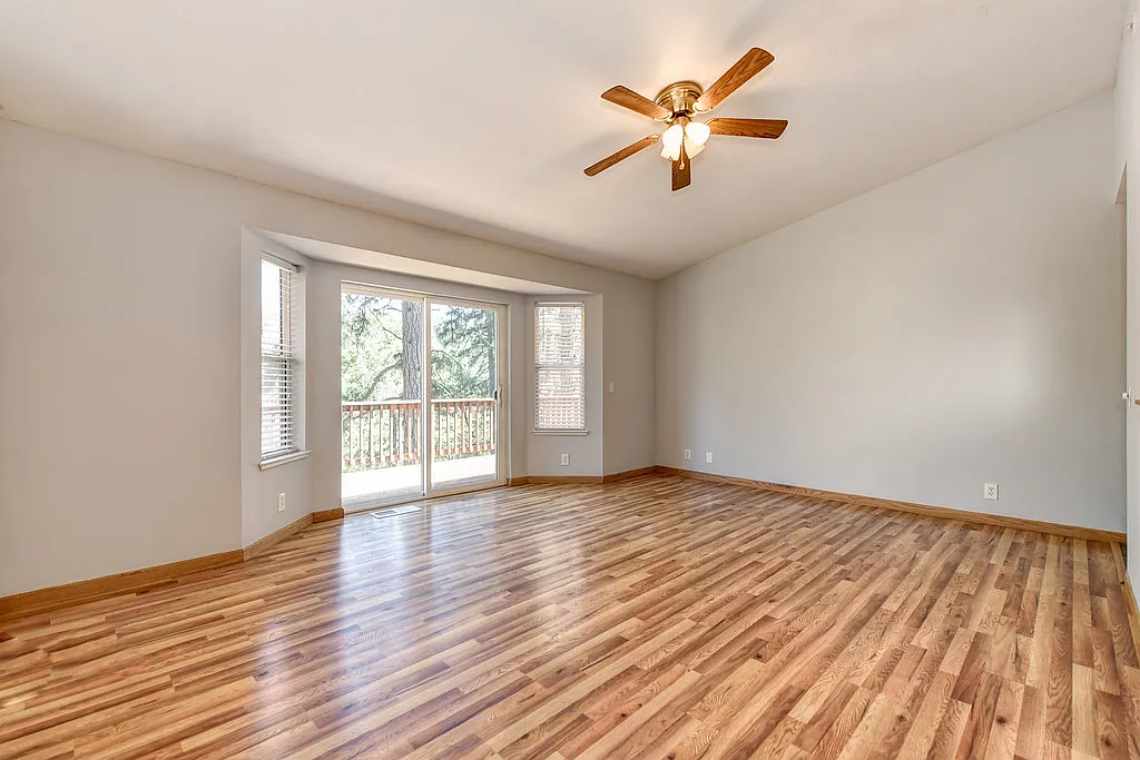 3 bed, 1439 sqft, $2,850 — Photo 4