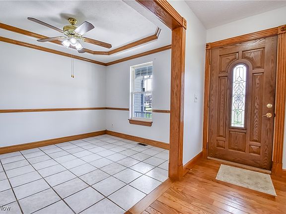 3rd image of 1365 Cedar Creek Ct
