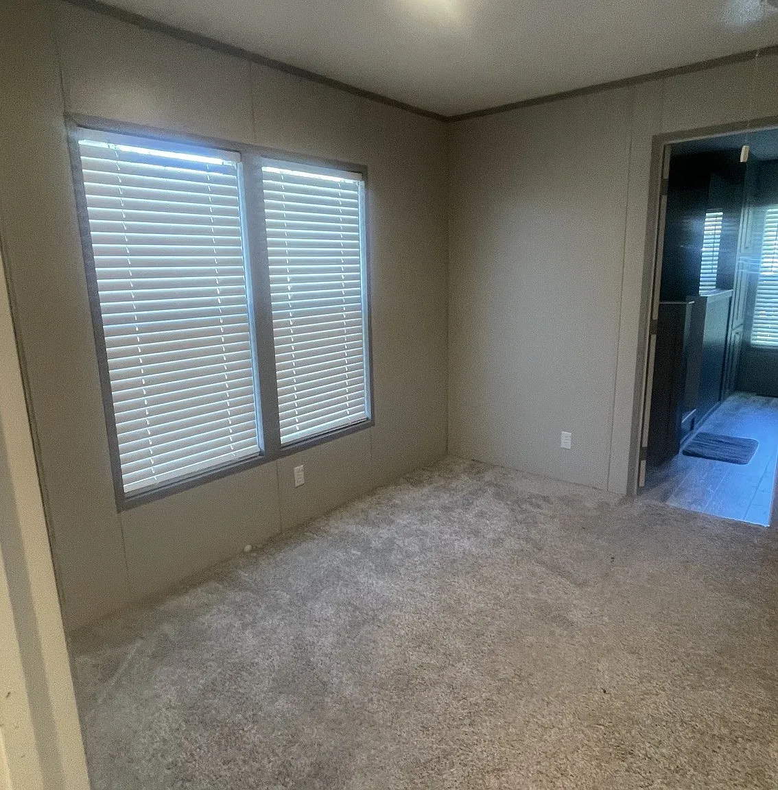 3 bed, $1,500 — Photo 4