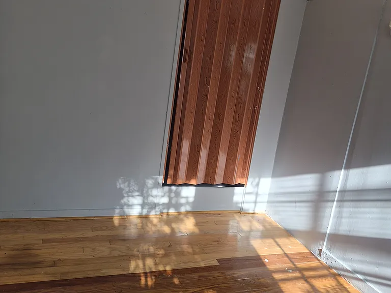 4616 E Bayley Dr — Photo 2