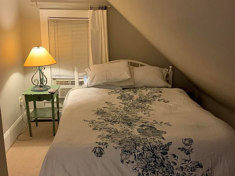 19 Webb Ave #2 — Photo 21