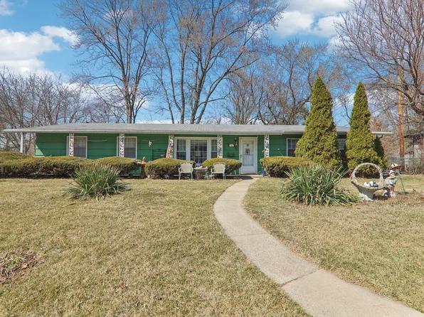 2 Marnel Rd, Montgomery, IL 60538