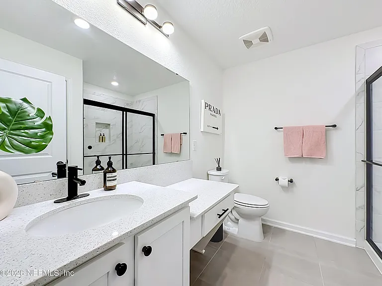 826 Flach Dr — Photo 24