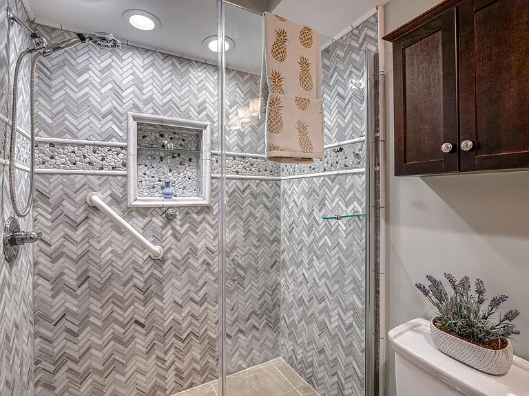 1714 Park Ave #307 — Photo 10