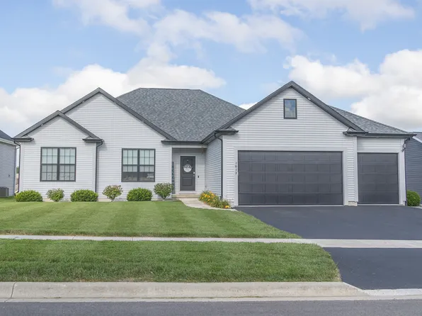 621 Zagreb Ave, Sycamore, IL 60178
