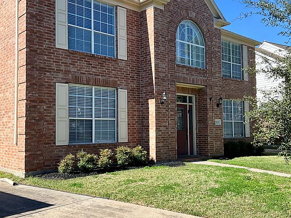 3rd image of 20335 Peach Mountain Ln