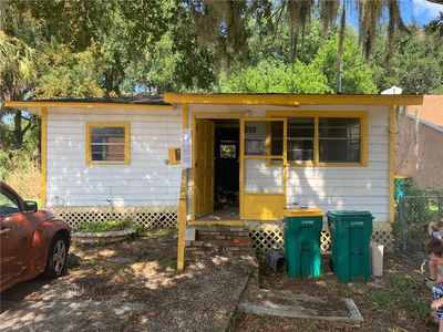 909 Pine Ave, Mount Dora, FL, 32757