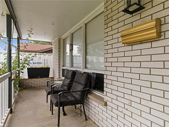 5th image of 47 Brier Park Rd