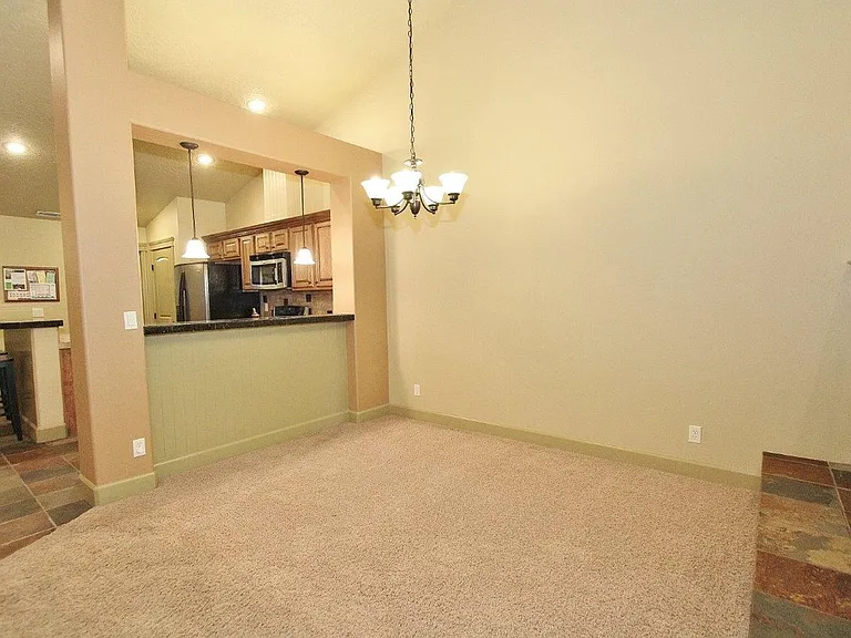 2586 S Gatewood Ln — Photo 13