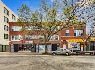 3447 W Montrose Ave #2W, Chicago, IL 60618