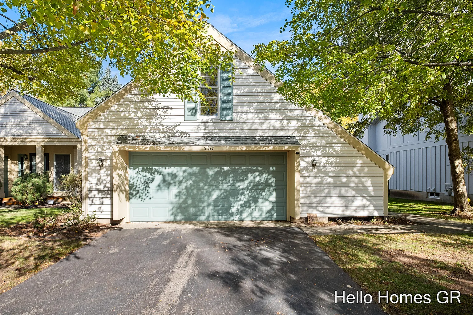 2317 Edington Dr SE photo 1