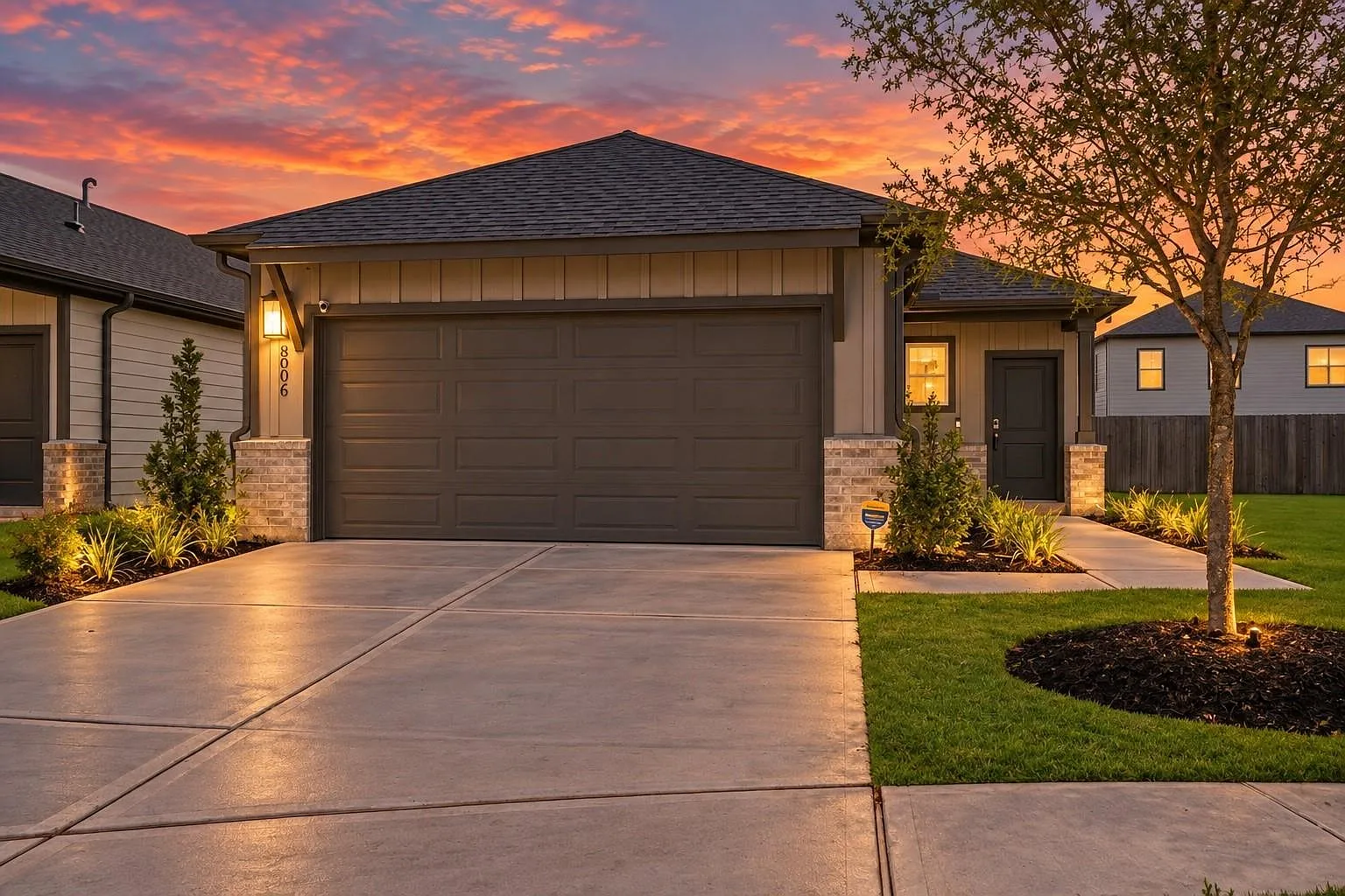 3 bed, 2.0 bath, 1464 sqft, $2,350 — Photo 1