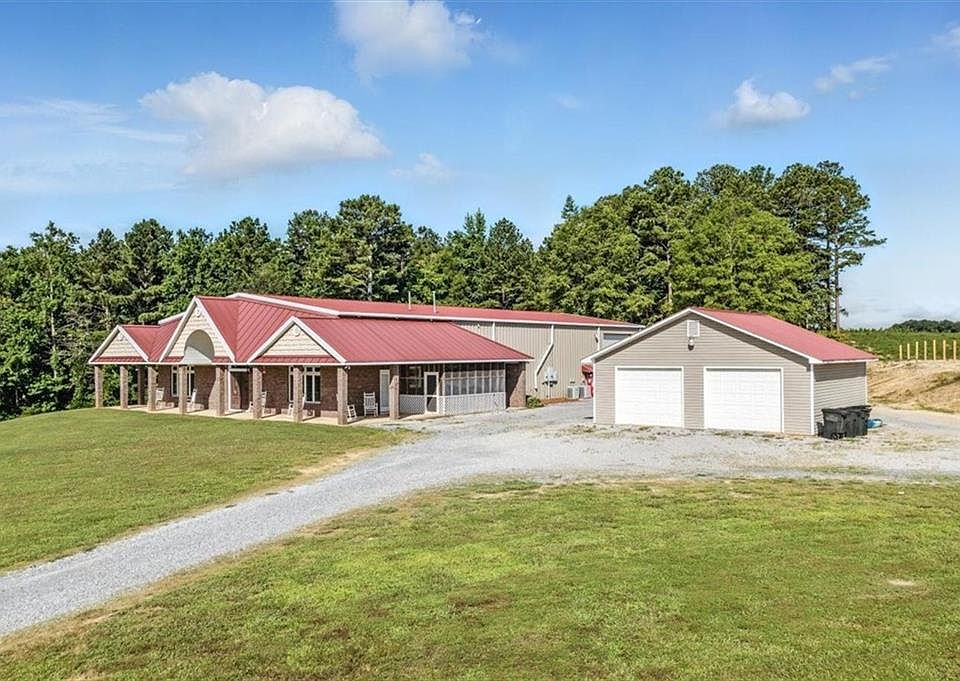 1st image of 231 Gordon Rd