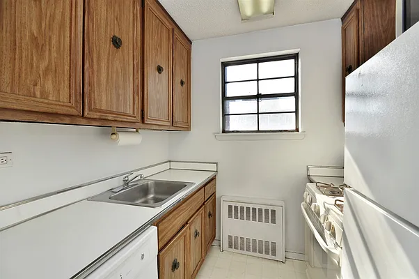 Sold by Corcoran | media 21