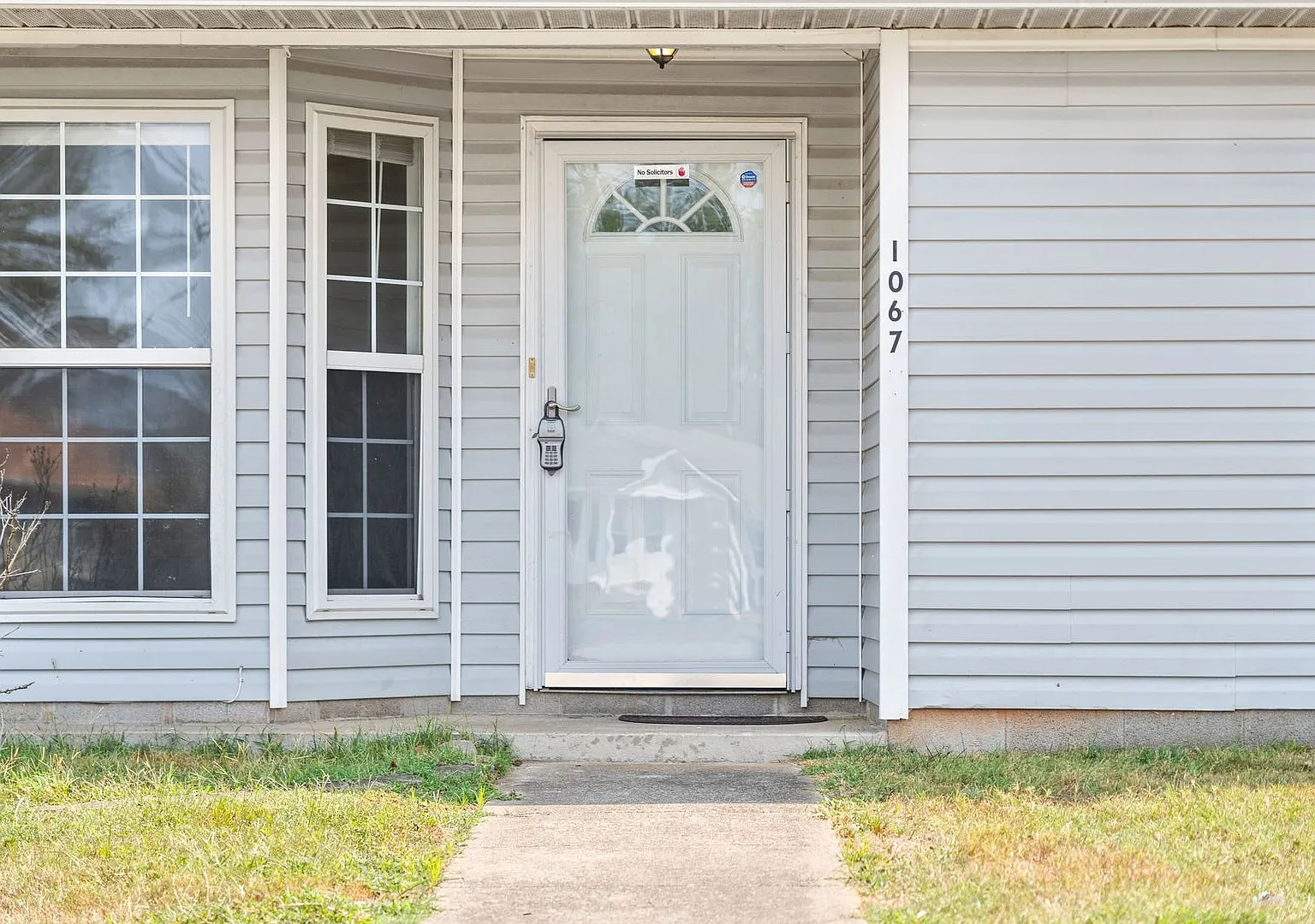 1067 Shadow Ridge — Photo 2