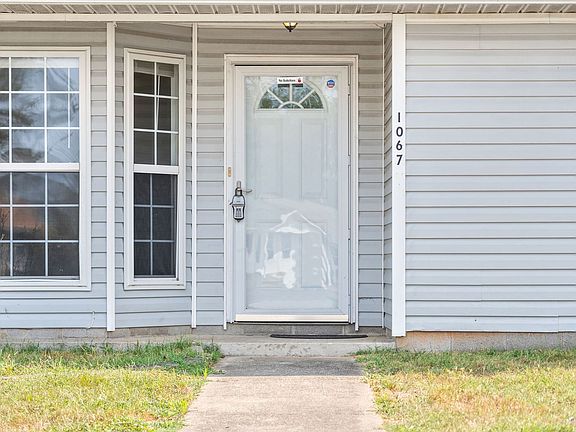 2nd image of 1067 Shadow Ridge Ave