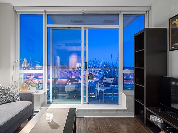 4th image of 821 Cambie St #1905