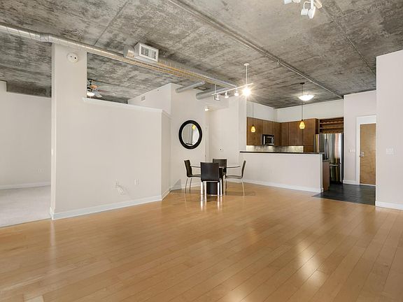 3rd image of 840 E Green St Unit 319