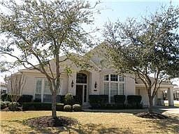 1st image of 810 Woodcrest Dr