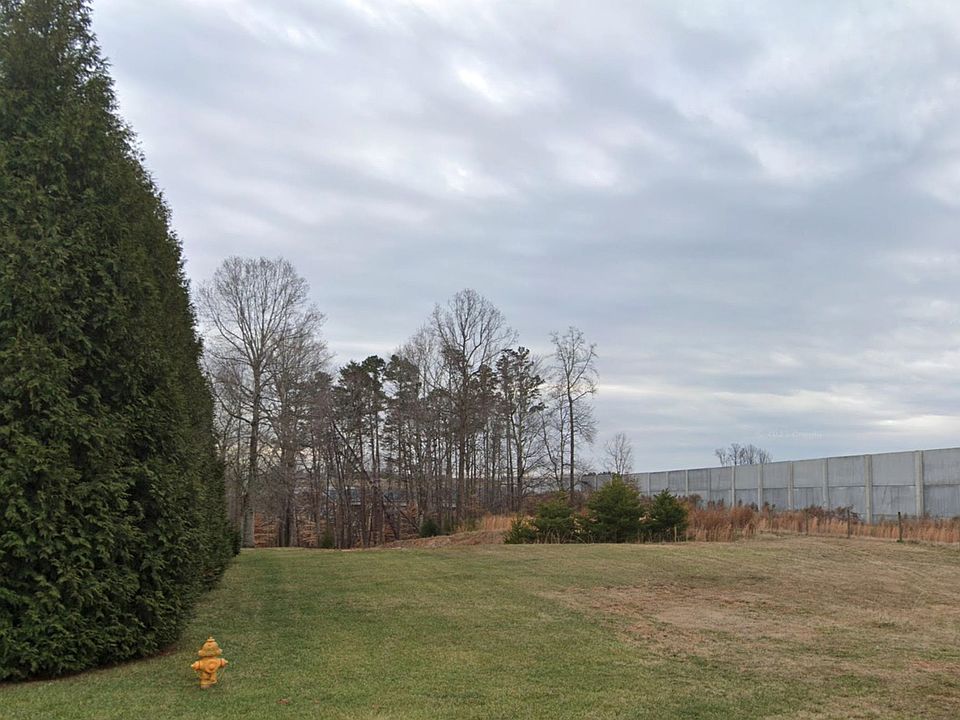 1st image of 5540 Long Walk Dr