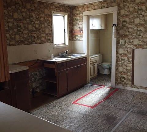 2nd image of 307 W South St