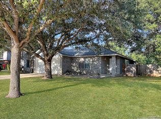 8202 Meadow Horn Dr, Converse, TX 78109