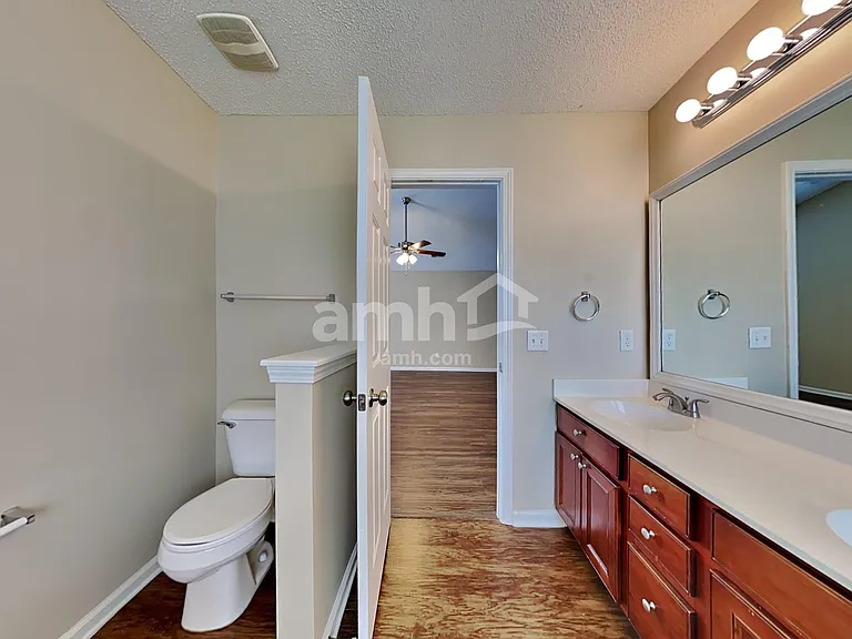 418 Dovetail Cir — Photo 14