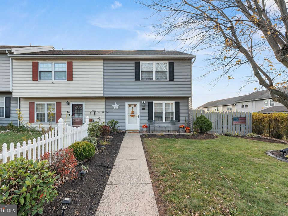 1st image of 548 Blaker Dr