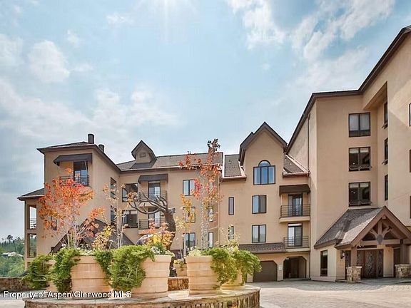 2nd image of 476 Wood Rd #41