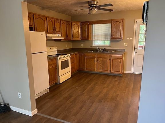 3rd image of 228 N Virginia Ave