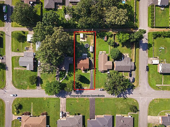 4th image of 2420 Clay St