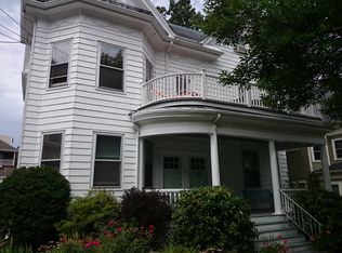 122 Thorndike St #1, Brookline, MA 02446