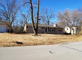 6832 N Montrose Ave, Kansas City, MO 64151