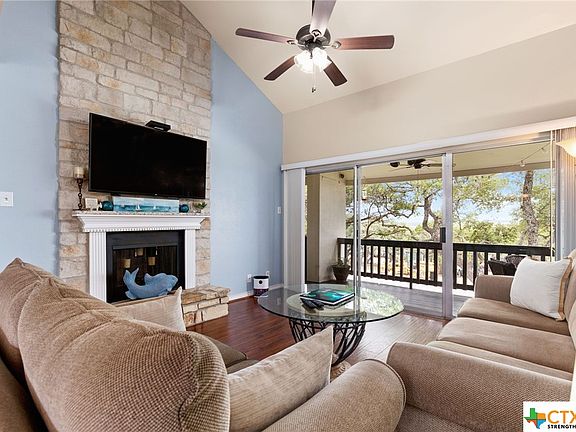 2nd image of 1185 Parkview Dr APT D21