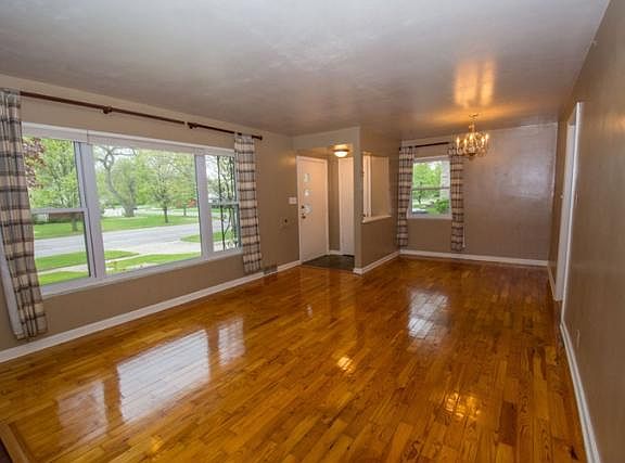 3rd image of 2009 Rockne Dr
