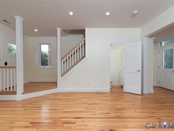 5th image of 404 S Harrison St