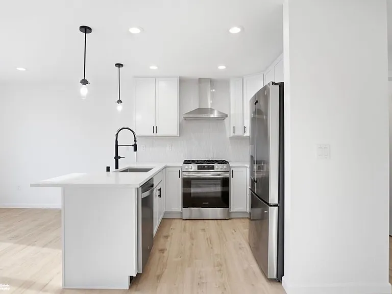 336 W Ashbrook Dr — Photo 12