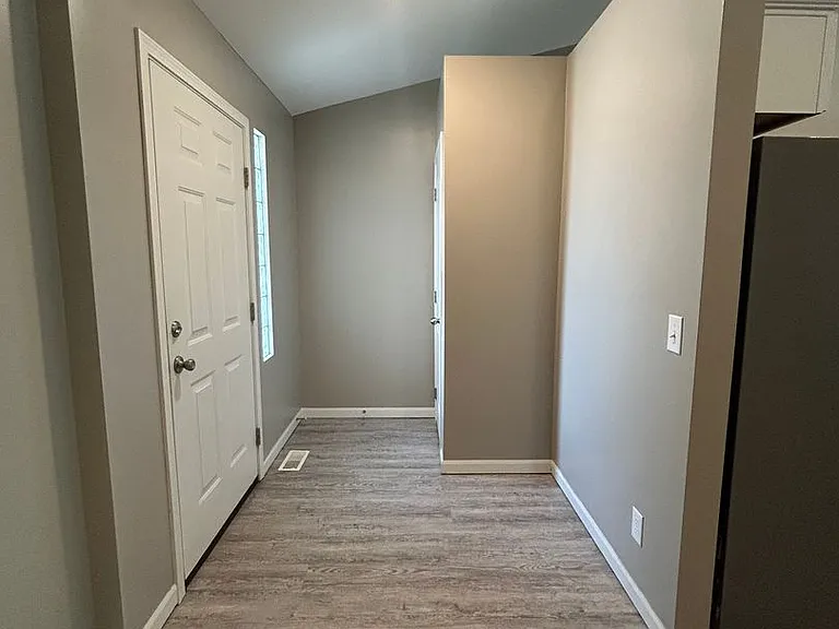 1059 N 170th Ave — Photo 11