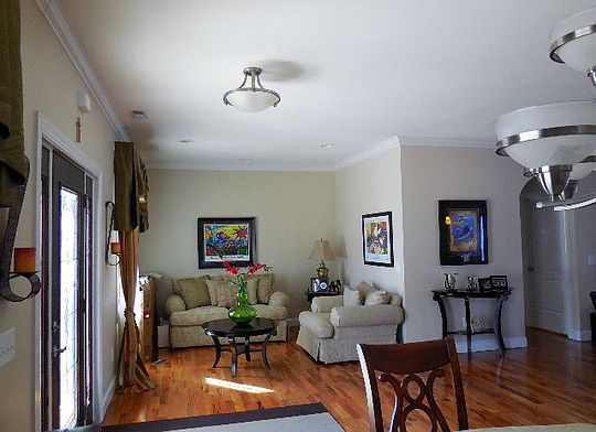 5th image of 266 Alma Morgan Dr