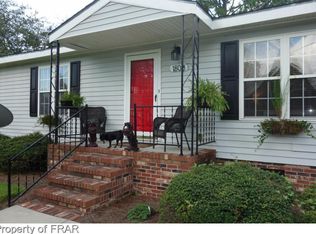 1809 Lambeth St, Lumberton, NC 28358