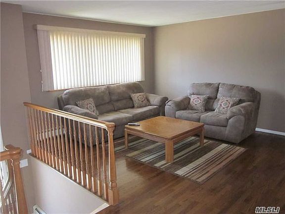 3rd image of 2026 Azalea Ct
