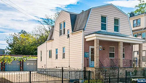 5 Norwood Ave Photo 1