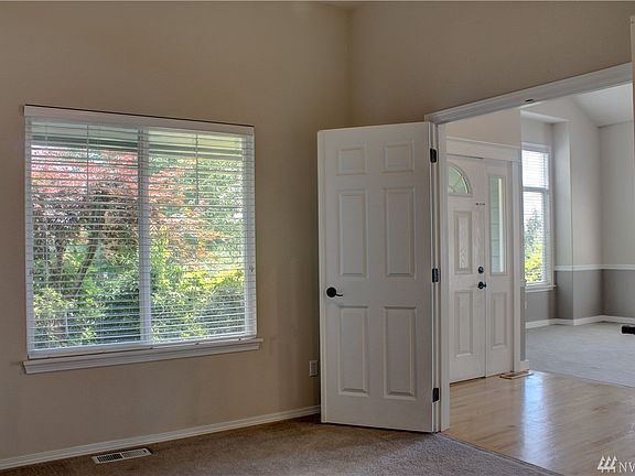 4th image of 5218 64th Ave NW